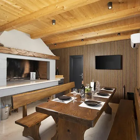 Holiday home Ana
