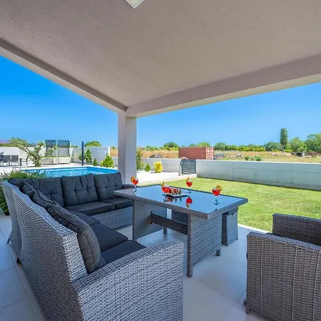 Ana Holiday home Fazana