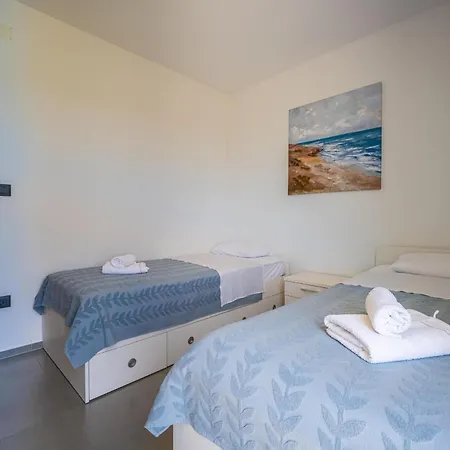 Holiday home Ana